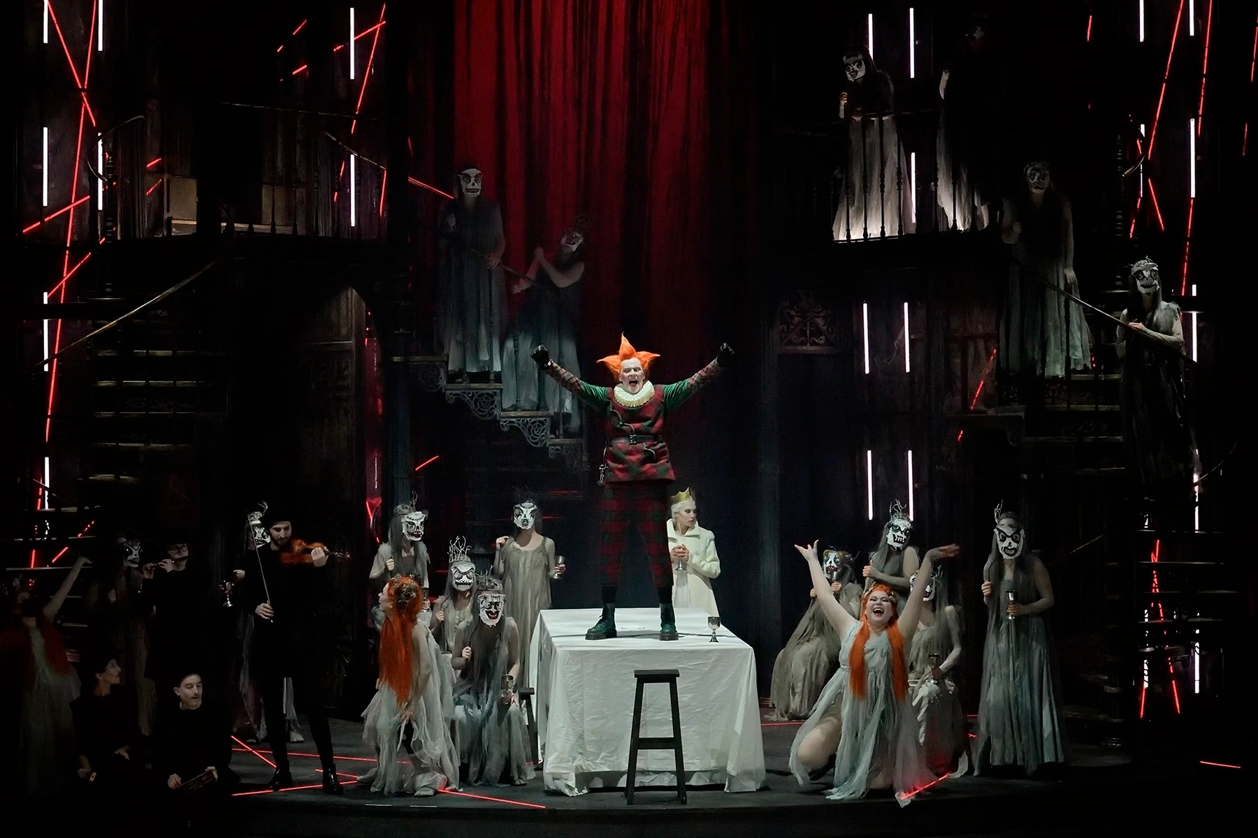 Amadeus MacBeth Opera Comique WFS C15 005