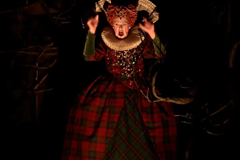 Amadeus MacBeth Opera Comique WFS C15 008