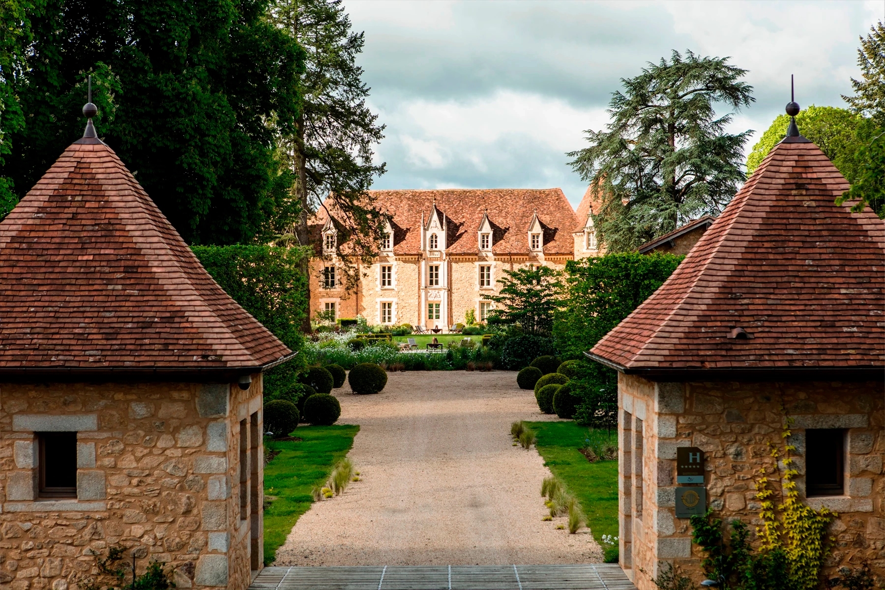 Amadeus Designs Immersive Sound System for the Domaine des Etangs Resort 002