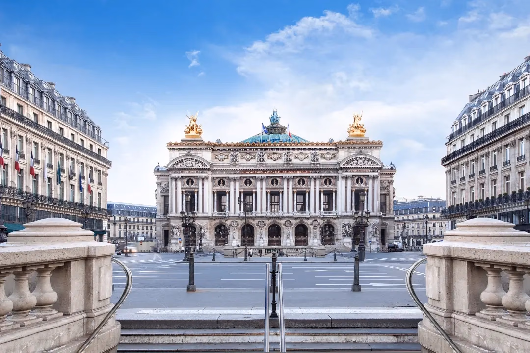 Amadeus and HOLOPHONIX Bring Dantes Journe to Life at the Paris Opera