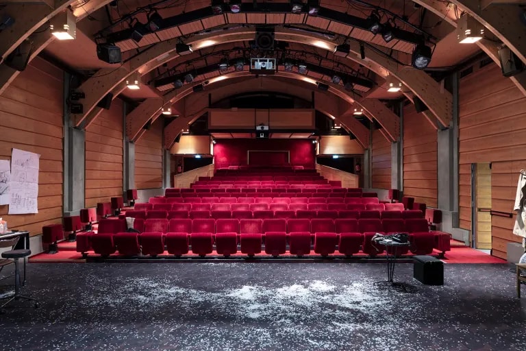 Theatre du Vieux Colombier in Paris Installs an Amadeus Immersive Sound System 002
